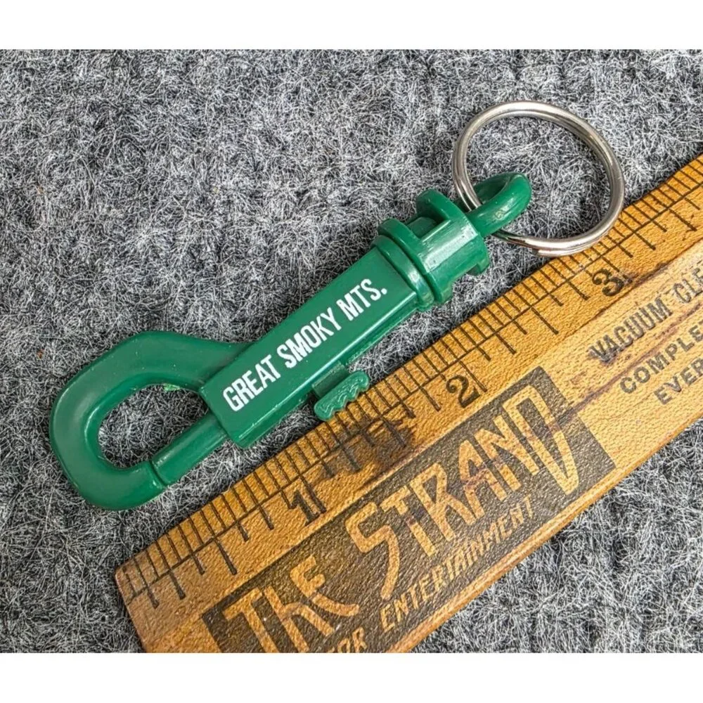 Great Smoky Mts. Green Carabiner Keychain